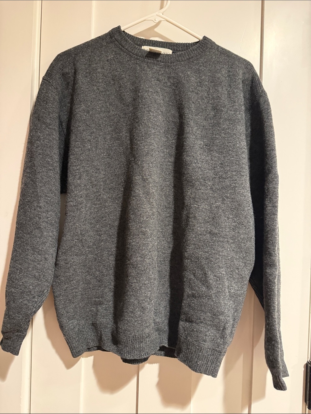 Vintage Banana Republic Classic Men's Crewneck Sweater - Gray